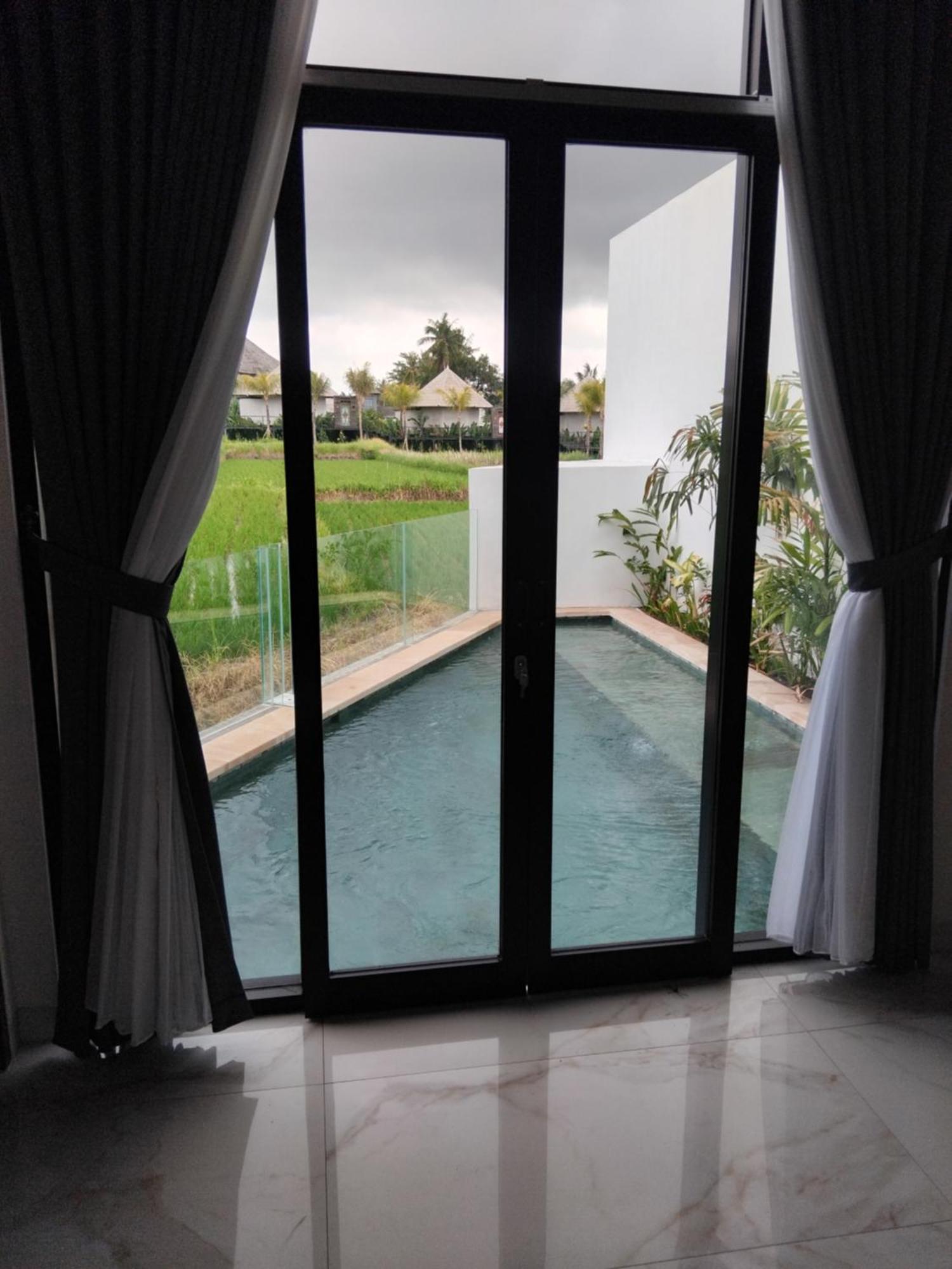 Sujiwa Ubud Hotel & Villa Экстерьер фото
