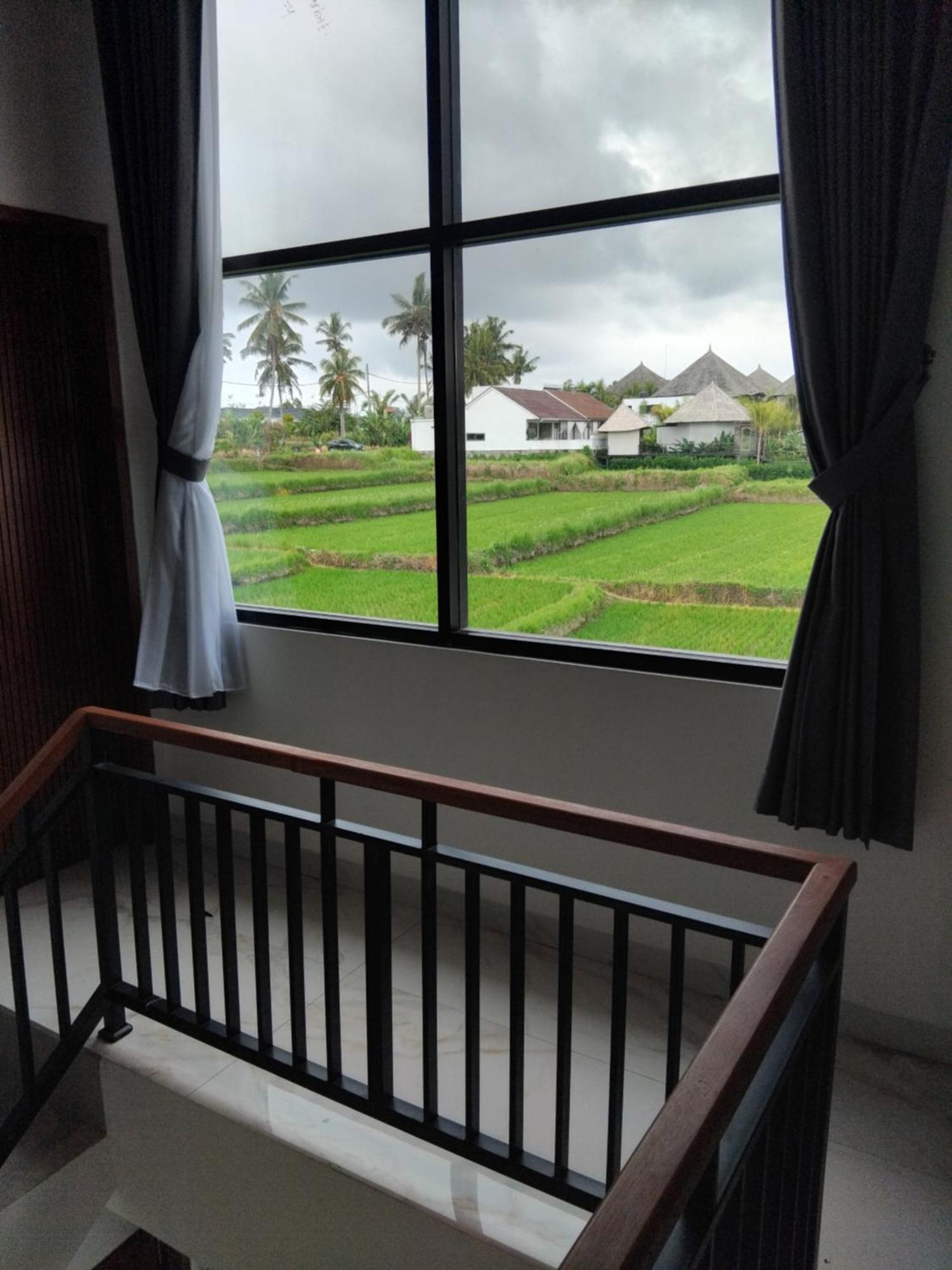 Sujiwa Ubud Hotel & Villa Экстерьер фото