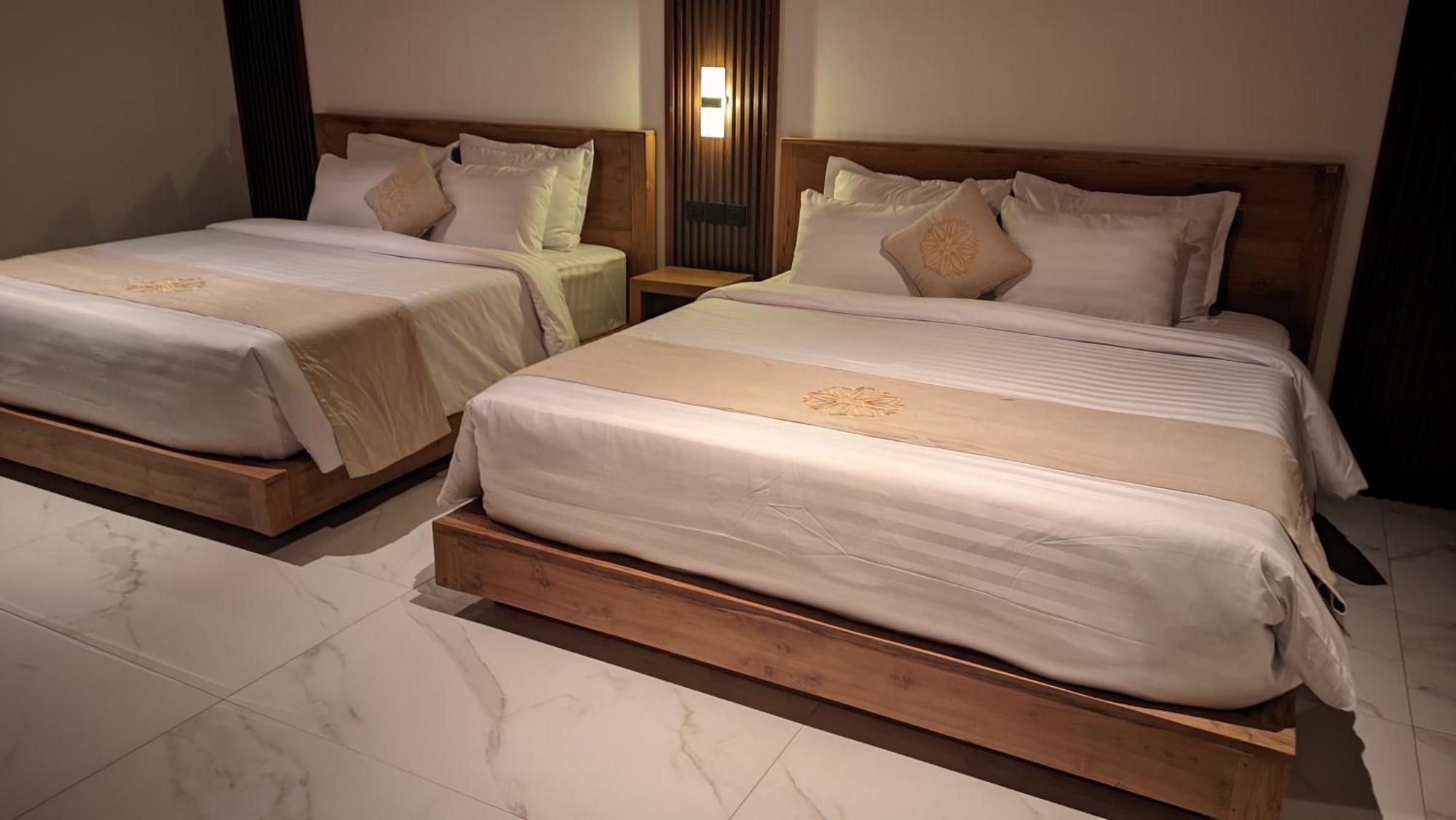 Sujiwa Ubud Hotel & Villa Экстерьер фото