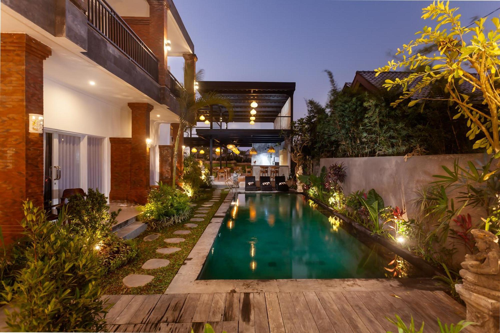 Sujiwa Ubud Hotel & Villa Экстерьер фото